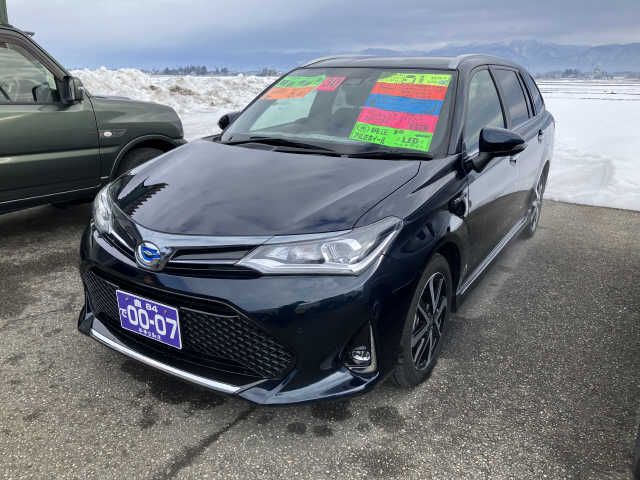 TOYOTA COROLLA FIELDER HYBRID 2018