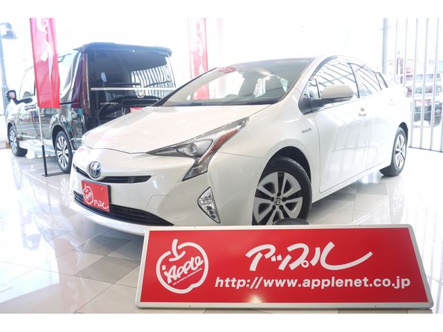 TOYOTA PRIUS 4WD 2018