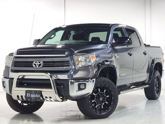 TOYOTA TANDORA 2WD 2015