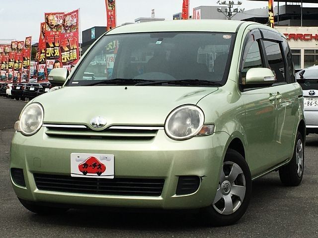 TOYOTA SIENTA 2011