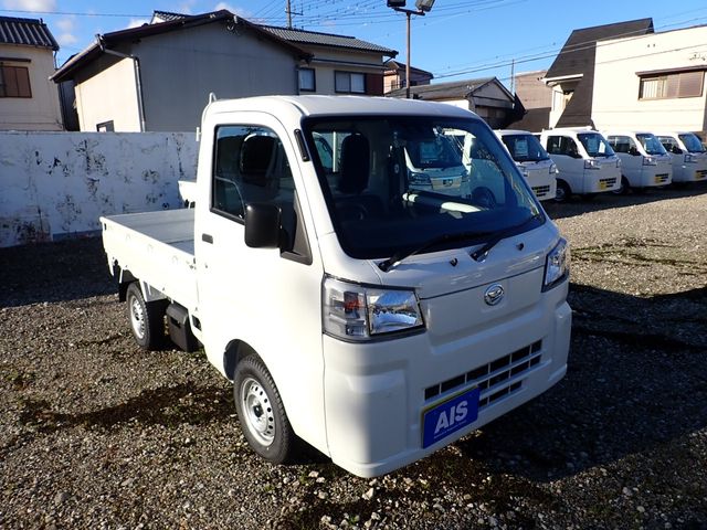 DAIHATSU HIJET truck 4WD 2023