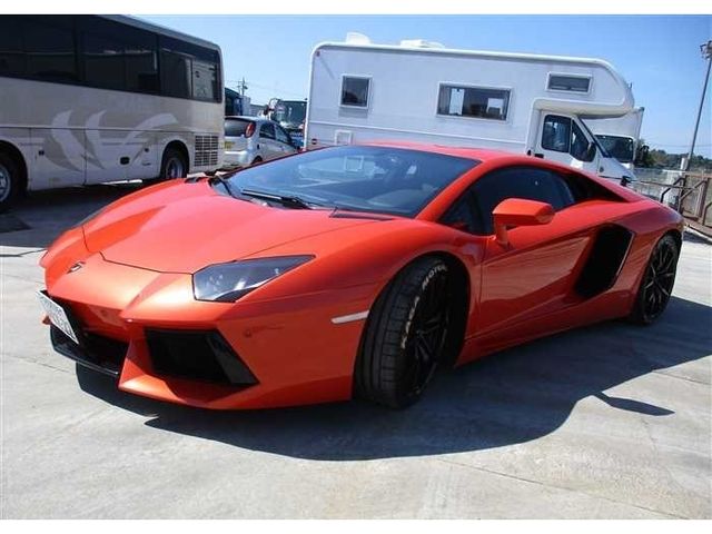 LAMBORGHINI Aventador 2013