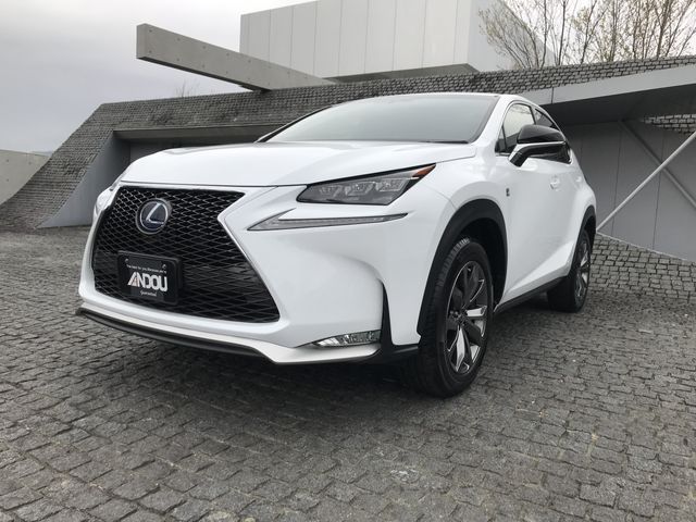 TOYOTA LEXUS NX300h 2015