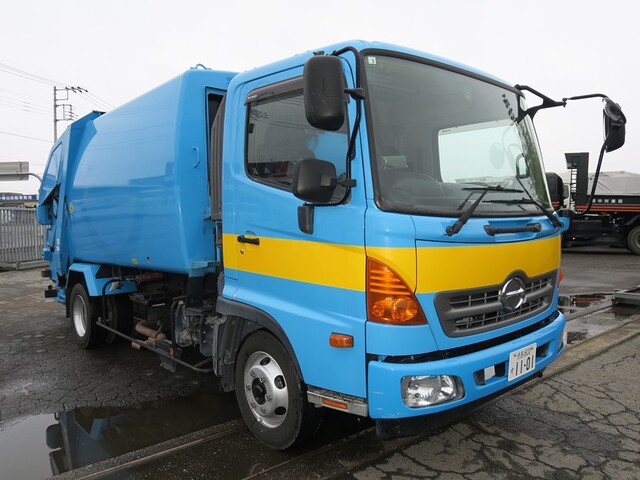 Hino RANGER 2015