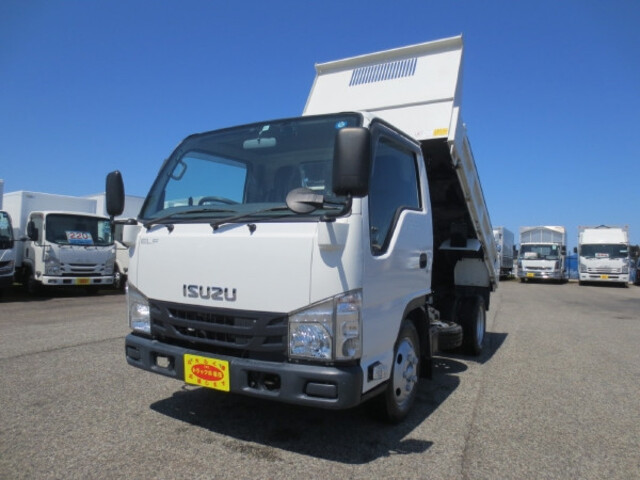 Isuzu ELF 2015