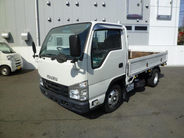 Isuzu ELF 2015