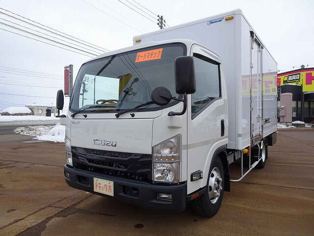 Isuzu ELF 2016