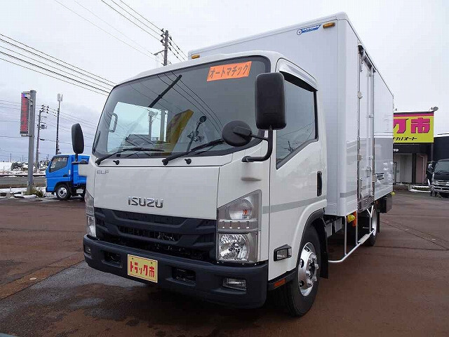 Isuzu ELF 2016