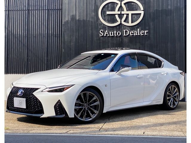 TOYOTA LEXUS IS300h 2021