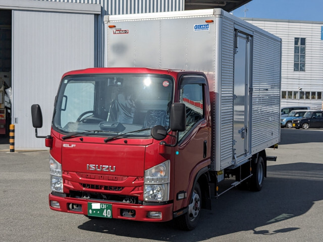 Isuzu ELF 2019