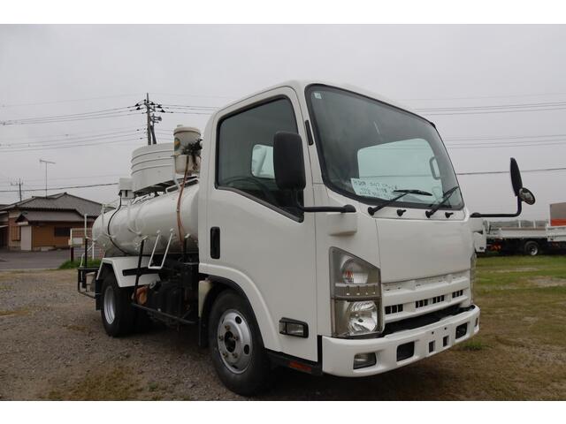 Isuzu ELF 2013