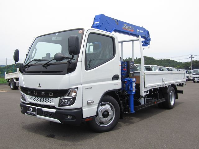 MITSUBISHI CANTER 2023