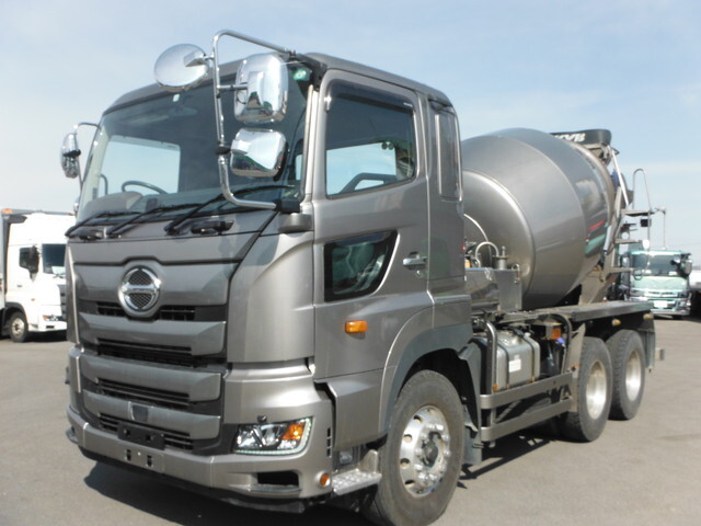 Hino PROFIA 2017