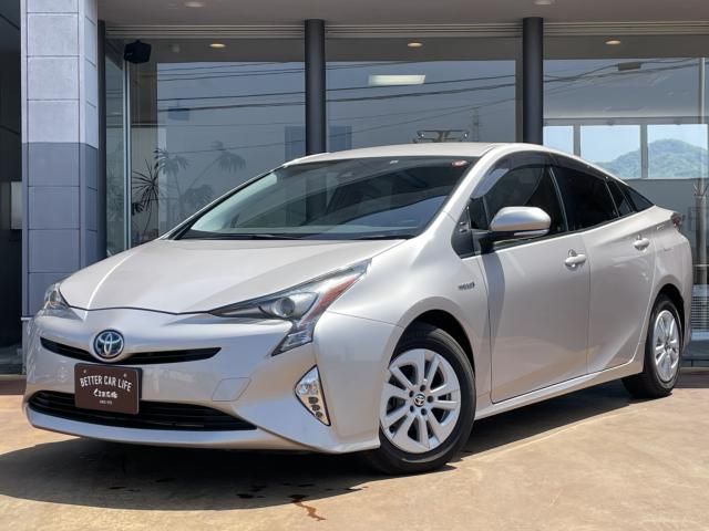 TOYOTA PRIUS 2016