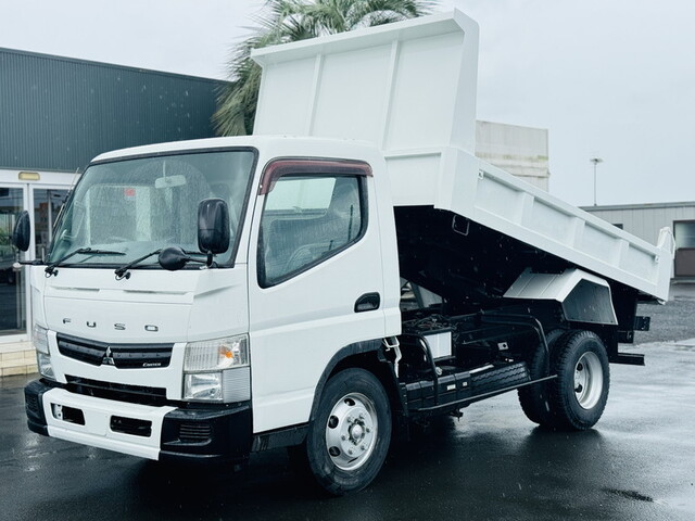 Mitsubishi CANTER 2015