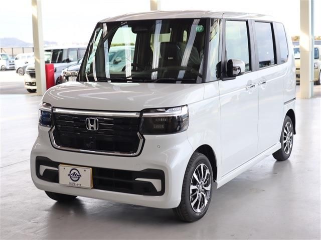 HONDA N BOX CUSTOM 2024