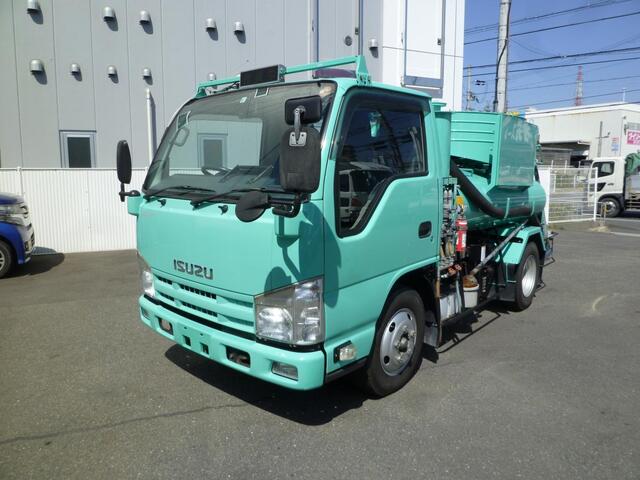 Isuzu ELF 2011