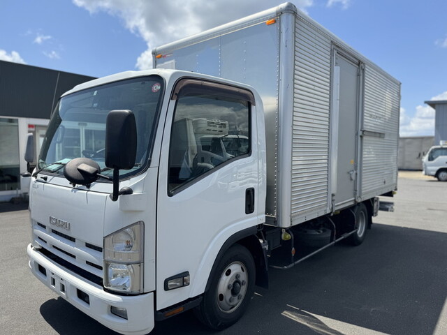 Isuzu ELF 2014