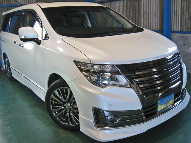 NISSAN ELGRAND 2017