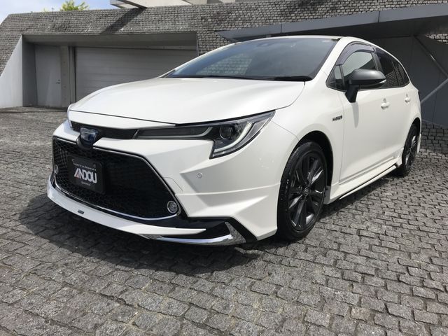 TOYOTA COROLLA TOURING HYBRID 2020