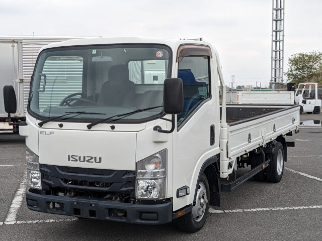 Isuzu ELF 2018