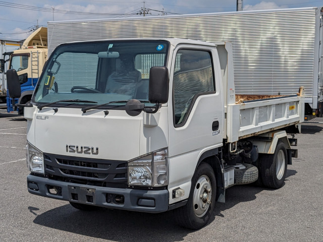 Isuzu ELF 2016