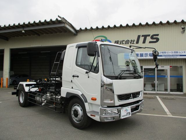 MITSUBISHI FUSO FIGHTER 2023