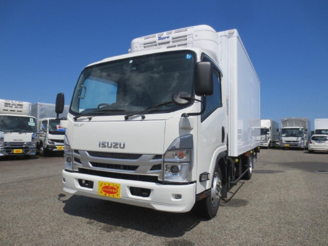 Isuzu ELF 2023