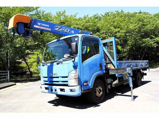 Isuzu ELF 2010