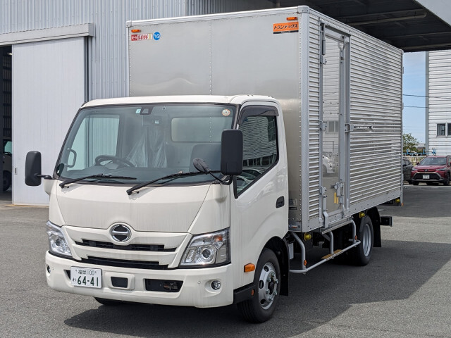 Hino DUTRO 2022