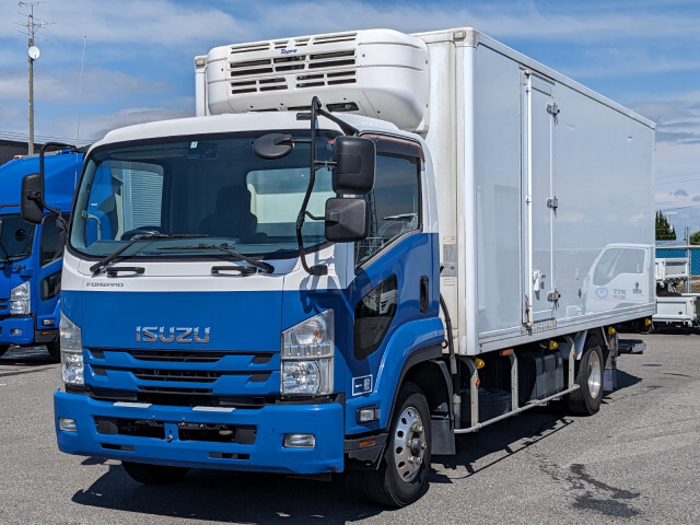 Isuzu FORWARD 2016