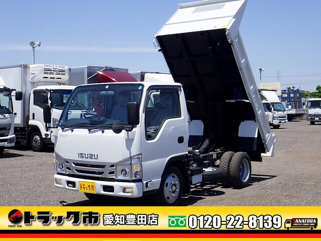 Isuzu ELF 2023