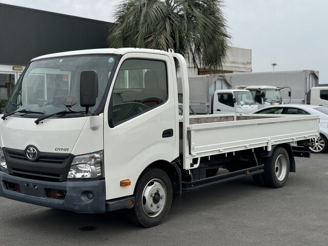 Toyota DYNA 2017