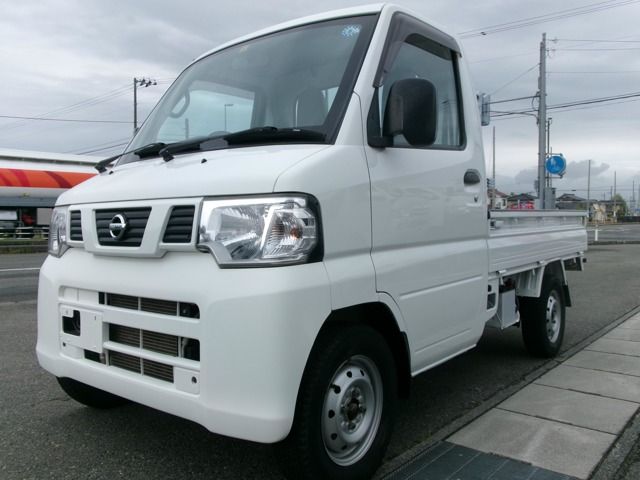 NISSAN NT100 CLIPPER 4WD 2012