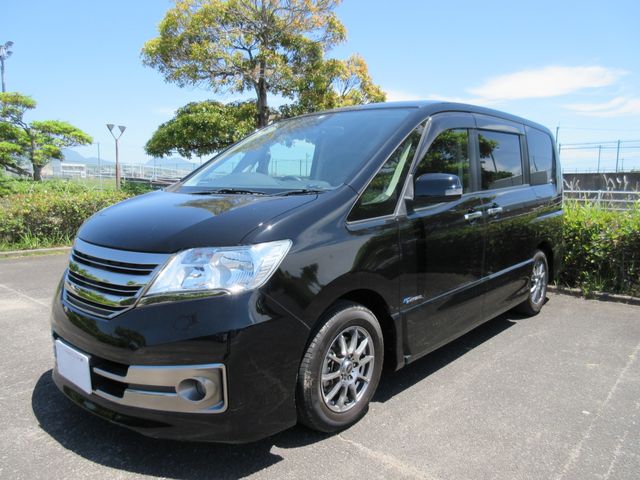 NISSAN SERENA  S-HYBRID 2013