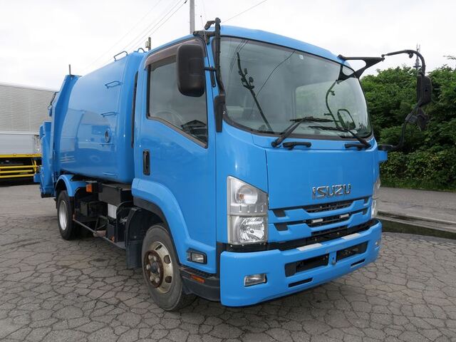 Isuzu FORWARD 2017