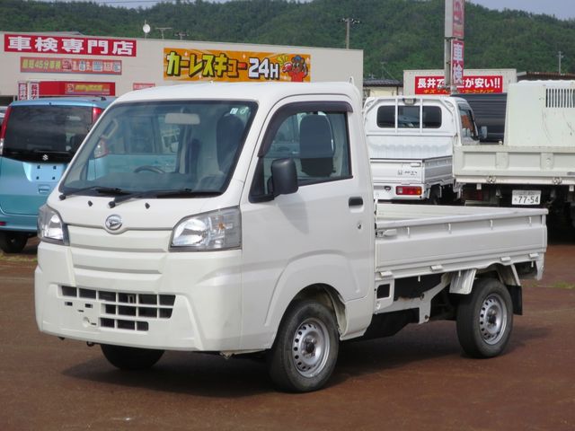 DAIHATSU HIJET truck 4WD 2016