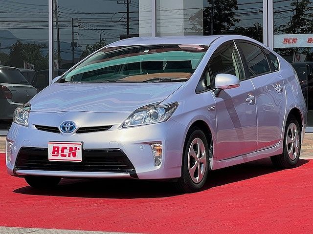 TOYOTA PRIUS 2014