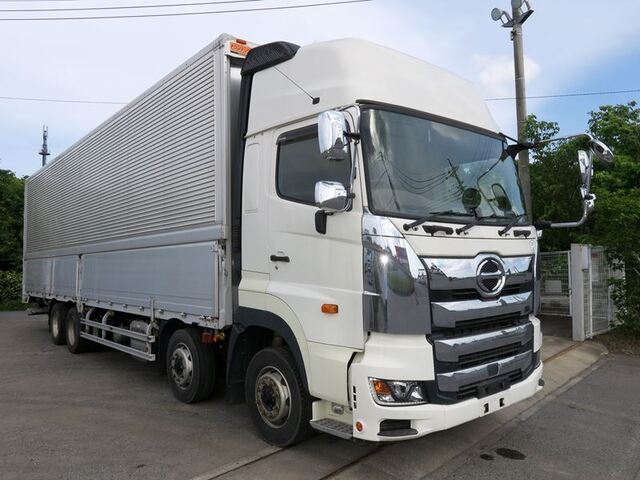 Hino PROFIA 2017