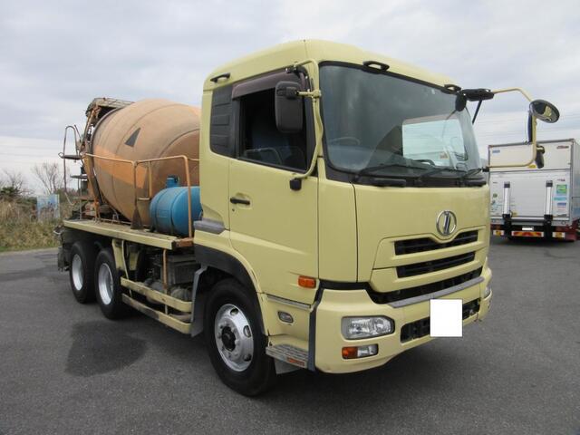 UD Trucks QUON 2006