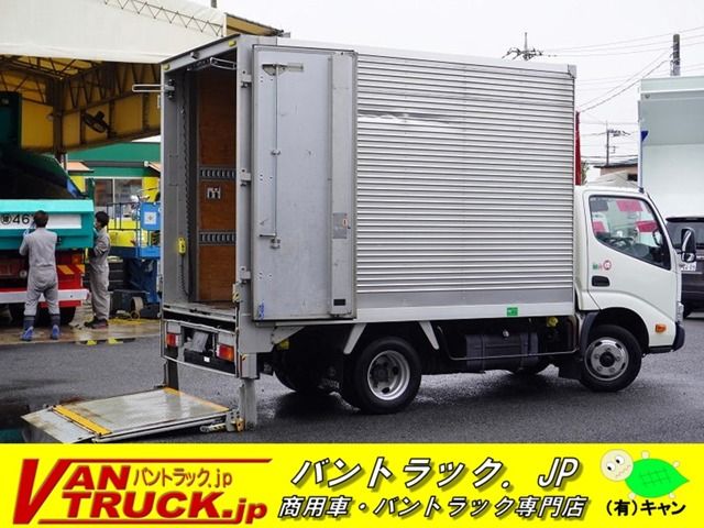 TOYOTA DYNA 2018