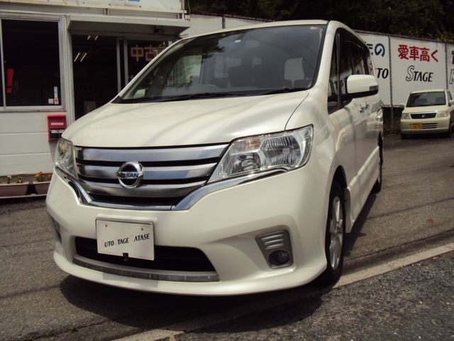 NISSAN SERENA  WG 2011