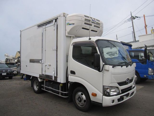 HINO DUTRO 2018