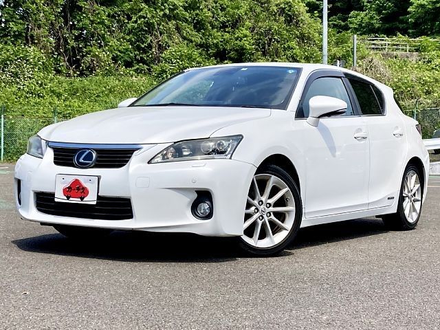 TOYOTA LEXUS CT200h 2011