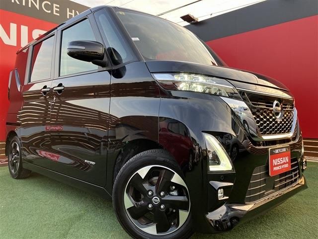 NISSAN ROOX 2023