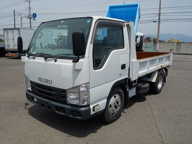 Isuzu ELF 2015