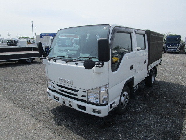 Isuzu ELF 2021