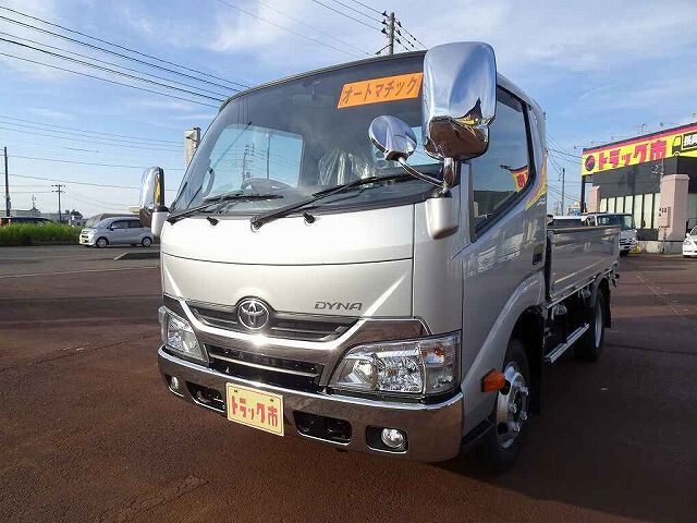 Toyota DYNA 2016