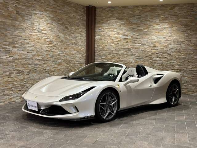 FERRARI F8 Spider 2021