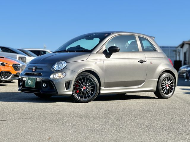 FIAT ABARTH 695 2022